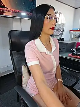 Snapshot of Jade_connor chatting on July 6, 2026, 8:33 pm Jade connor online show from July 6, 2026, 8:33 pm