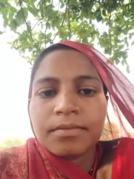 Snapshot of Gungun_thakur chatting on May 11, 2026, 8:27 am Gungun thakur online show from May 11, 2026, 8:27 am