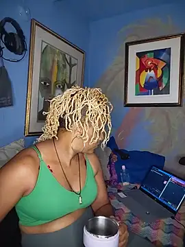 Snapshot of BadGyalGem chatting on June 14, 2026, 4:57 am BadGyalGem online show from June 14, 2026, 4:57 am