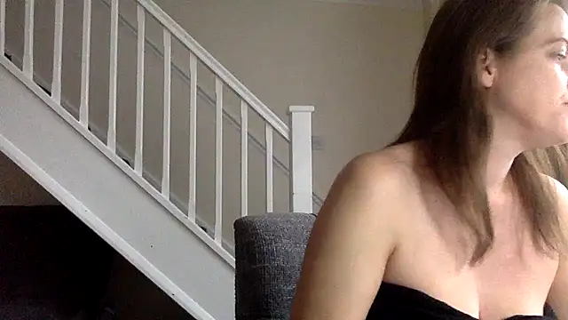 Snapshot of ElizabethArden42- chatting on February 2, 2026, 9:30 am ElizabethArden42- online show from February 2, 2026, 9:30 am