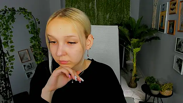 Snapshot of MaoqiBeverly chatting on May 7, 2026, 8:28 am MaoqiBeverly online show from May 7, 2026, 8:28 am