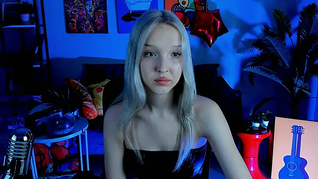 MaoqiBeverly online show from March 21, 2026, 8:41 am