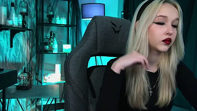 Snapshot of MaoqiBeverly chatting on February 21, 2026, 5:15 pm MaoqiBeverly online show from February 21, 2026, 5:15 pm