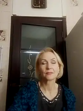 Snapshot of MichelleSolis chatting on February 5, 2026, 4:03 pm MichelleSolis online show from February 5, 2026, 4:03 pm