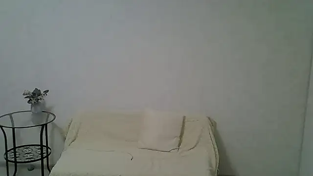 Snapshot of Opaldream chatting on April 19, 2026, 9:06 pm Opaldream online show from April 19, 2026, 9:06 pm
