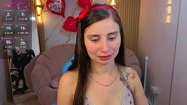 Snapshot of Ariana18_b chatting on February 11, 2026, 1:00 pm Ariana18 b online show from February 11, 2026, 1:00 pm