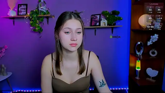 Snapshot of arianaa_cat chatting on April 20, 2026, 10:11 pm arianaa cat online show from April 20, 2026, 10:11 pm