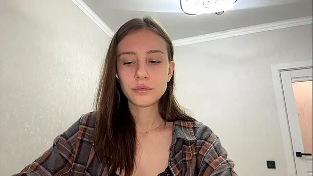 SofiaBlumer online show from February 18, 2026, 11:28 am