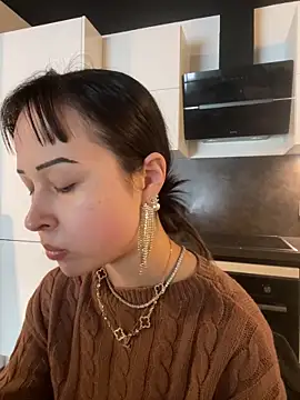 Snapshot of Just-Lilly chatting on June 12, 2026, 3:10 pm Just-Lilly online show from June 12, 2026, 3:10 pm