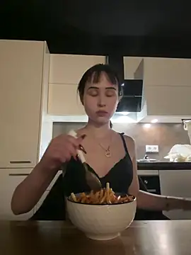 Snapshot of Just-Lilly chatting on February 2, 2026, 9:25 pm Just-Lilly online show from February 2, 2026, 9:25 pm