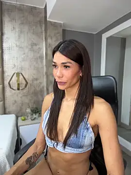 Snapshot of SofiaRivero chatting on May 7, 2026, 4:54 pm SofiaRivero online show from May 7, 2026, 4:54 pm