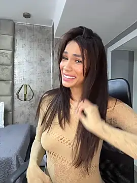 Snapshot of SofiaRivero chatting on May 21, 2026, 7:33 pm SofiaRivero online show from May 21, 2026, 7:33 pm