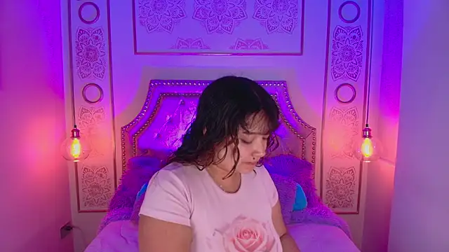 Snapshot of Honny_Blaice_ chatting on February 25, 2026, 11:43 am Honny Blaice online show from February 25, 2026, 11:43 am