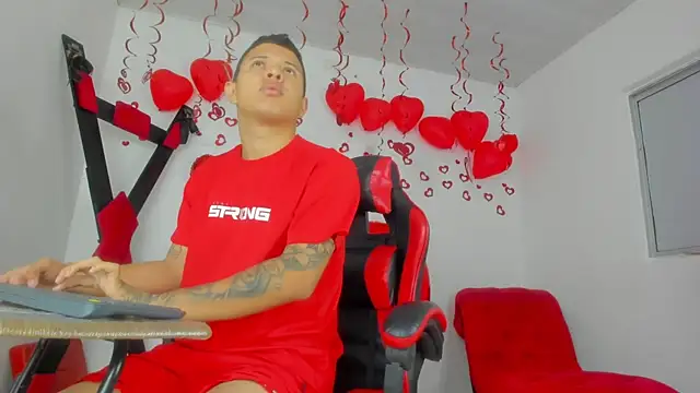 Steven and Camilo18 online show from February 16, 2026, 11:20 am