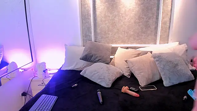 Snapshot of celestesun23 chatting on February 28, 2026, 1:22 pm celestesun23 online show from February 28, 2026, 1:22 pm