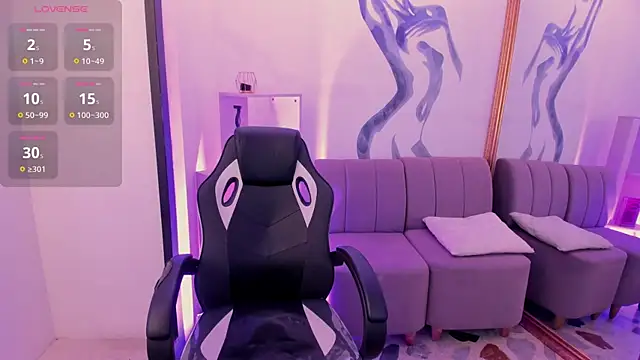 CarolineFyre online show from February 16, 2026, 2:48 pm