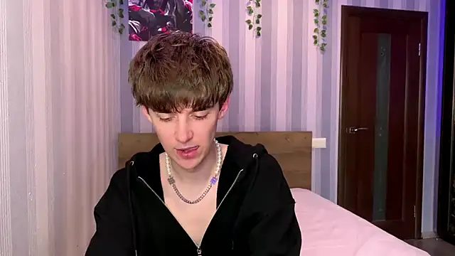 Sweet Dude online show from May 1, 2026, 4:12 pm