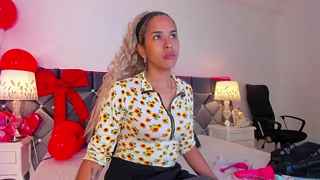  Giorgiina  online show from February 11, 2026, 12:27 pm