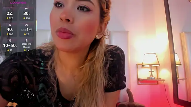Snapshot of _Giorgiina_ chatting on June 8, 2026, 11:55 am Giorgiina online show from June 8, 2026, 11:55 am