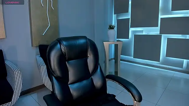 ScarlettRose X online show from April 10, 2026, 8:16 pm