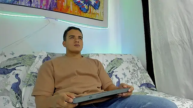 jhon nicolas online show from March 14, 2026, 7:31 pm