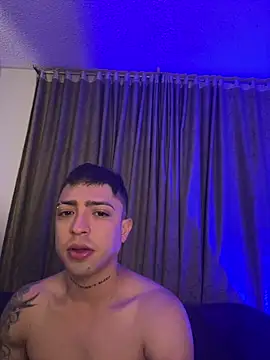 Snapshot of SavageBond_ chatting on February 28, 2026, 5:29 am SavageBond online show from February 28, 2026, 5:29 am