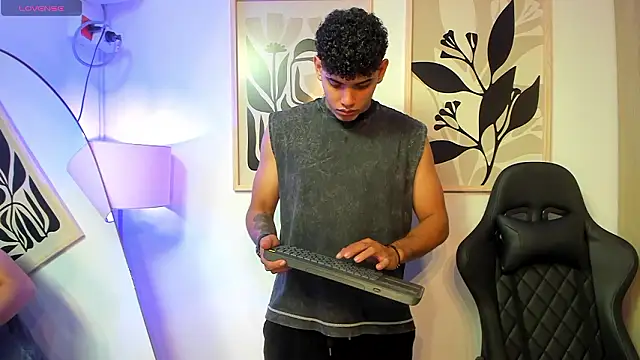 justin payn14 online show from March 26, 2026, 2:37 pm