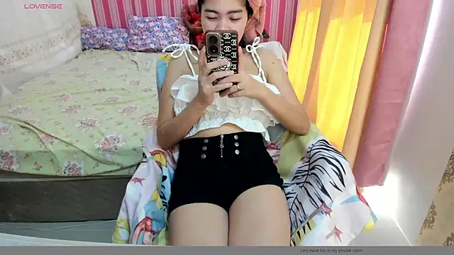 HornyAsianXxX online show from March 30, 2026, 7:43 am