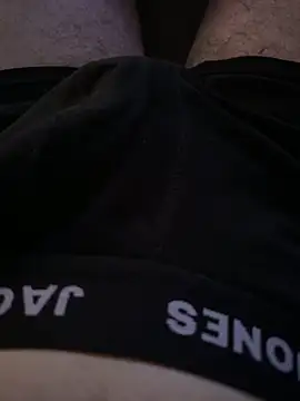 kev1n04 online show from April 19, 2026, 12:28 pm