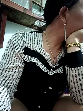 baby 112233 online show from March 29, 2026, 4:08 pm