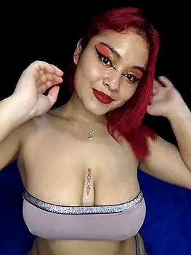 Snapshot of zoe_love18 chatting on February 24, 2026, 7:09 am zoe love18 online show from February 24, 2026, 7:09 am