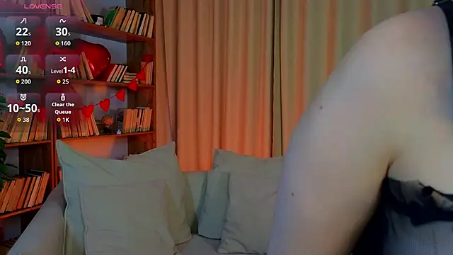 Snapshot of kate__rIna chatting on February 14, 2026, 2:12 am kate rIna online show from February 14, 2026, 2:12 am