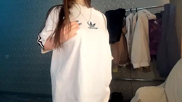 Snapshot of LumPetal chatting on February 22, 2026, 3:09 am LumPetal online show from February 22, 2026, 3:09 am