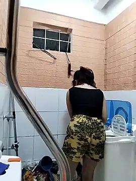 Snapshot of Yummyamasha chatting on February 8, 2026, 4:21 am Yummyamasha online show from February 8, 2026, 4:21 am