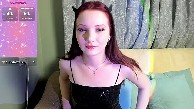 AuroraKane online show from March 3, 2026, 4:14 pm