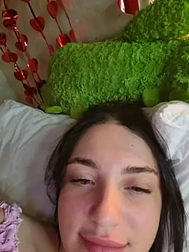 Snapshot of HotDevilGirl_ chatting on February 26, 2026, 7:03 pm HotDevilGirl online show from February 26, 2026, 7:03 pm