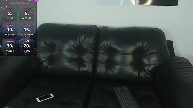 Snapshot of chloe_petite2 chatting on February 10, 2026, 12:59 pm chloe petite2 online show from February 10, 2026, 12:59 pm