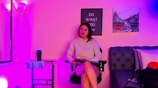 victoriazans online show from March 26, 2026, 11:08 am