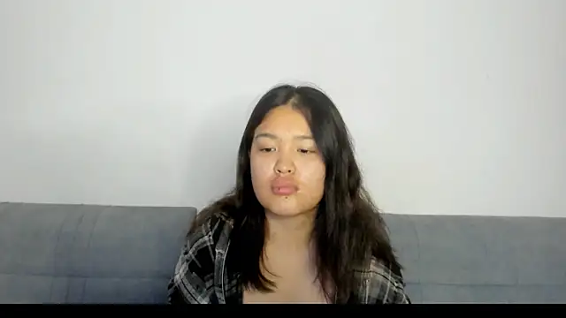 Snapshot of luna_yum chatting on February 25, 2026, 7:25 pm luna yum online show from February 25, 2026, 7:25 pm