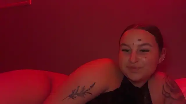 Snapshot of MissSophhh chatting on February 5, 2026, 1:34 am MissSophhh online show from February 5, 2026, 1:34 am