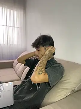 Snapshot of ruffvip chatting on February 8, 2026, 7:44 pm ruffvip online show from February 8, 2026, 7:44 pm