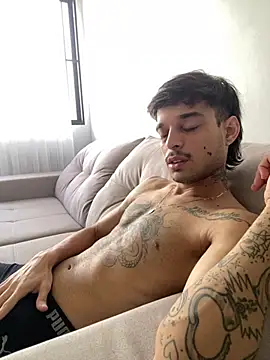 Snapshot of ruffvip chatting on February 4, 2026, 2:01 pm ruffvip online show from February 4, 2026, 2:01 pm