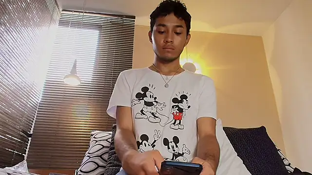 Snapshot of Damon_Salvarote_S chatting on February 17, 2026, 7:33 pm Damon Salvarote S online show from February 17, 2026, 7:33 pm