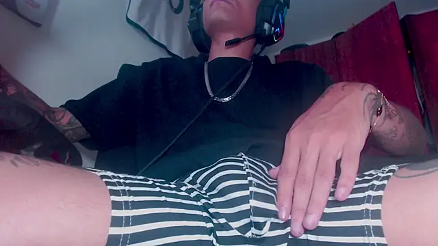 theskateboy online show from March 27, 2026, 8:37 am