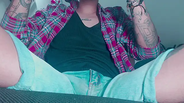 theskateboy online show from February 9, 2026, 4:10 am