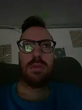 Snapshot of io1Elian chatting on July 9, 2026, 3:11 pm io1Elian online show from July 9, 2026, 3:11 pm