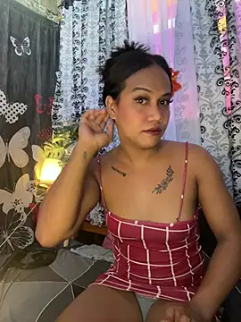 Queen-barbie online show from May 20, 2026, 11:46 pm