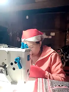 Snapshot of cana4455 chatting on February 15, 2026, 5:52 am cana4455 online show from February 15, 2026, 5:52 am