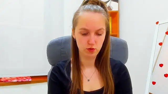 Snapshot of Nessi-Morris chatting on February 19, 2026, 7:27 am Nessi-Morris online show from February 19, 2026, 7:27 am