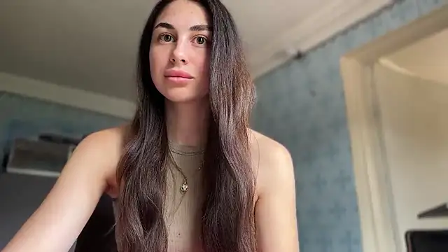 Snapshot of LiluMartiznir chatting on June 8, 2026, 11:11 am LiluMartiznir online show from June 8, 2026, 11:11 am